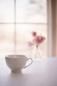 Kako očistiti sinuse prirodno – kompletan vodič prirodne navike za sinuse svez vazduh opustanje 1 200x300 - Kako očistiti sinuse prirodno – kompletan vodič